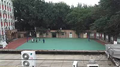 北京一小学多名学生头晕流鼻pg电子娱乐平台血家长怀疑操场“有毒”